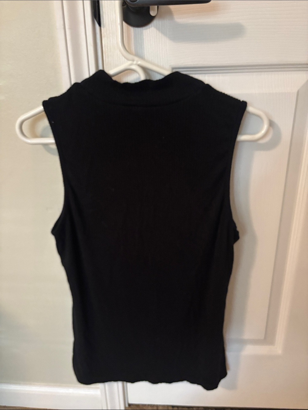 🎈 5/$20 Cyrus Black Sleeveless Mock Neck Tank - Picture 5 of 5